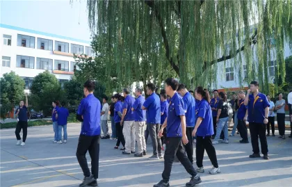 Styrker sikkerhetsforsvar for å sikre produksjonsutviklingen. Zhejiang-lederen gjennomfører brannsikkerhetsøvelser